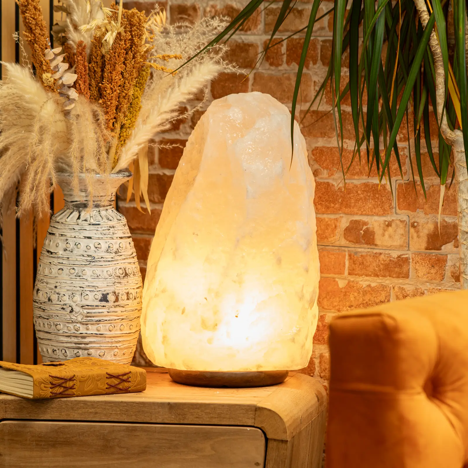 Velika bela kristalna solna lampa, 24–25 kg 2 Velika bela kristalna solna lampa, 24–25 kg – 2